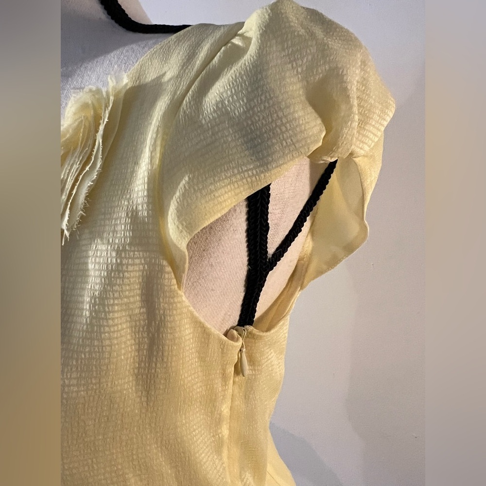 Chic Yellow Ruffle Blouse - Picture 7 of 11